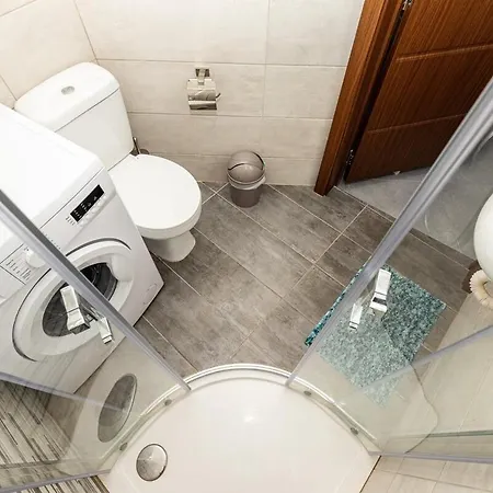 Luigi 1 Bedroom Сент-Полс-Бей