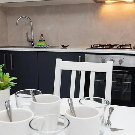 Luigi 1 Bedroom Апартаменты