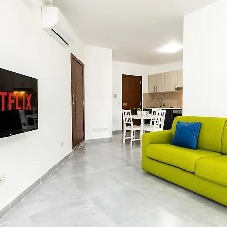 Апартаменты Luigi 1 Bedroom Сент-Полс-Бей